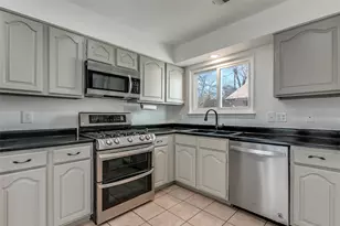 2936 Wood Circle Ct, San Antonio, TX 78251 - Photo 4