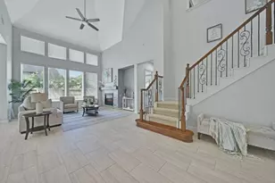 6718 Sotoria Ln, Sugar Land, TX 77479 - Photo 10
