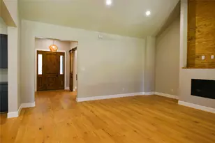 4 Lake Forest Dr, Conroe, TX 77384 - Photo 10