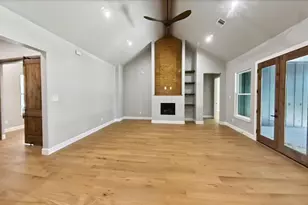 4 Lake Forest Dr, Conroe, TX 77384 - Photo 8