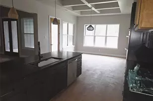 4 Lake Forest Dr, Conroe, TX 77384 - Photo 6