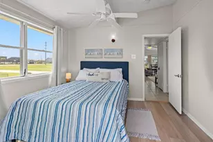 22022 Zachary Dr, Galveston, TX 77554 - Photo 16