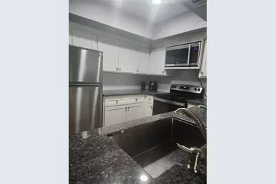 2816 S Bartell Drive #4, Houston, TX 77054 - Photo 2