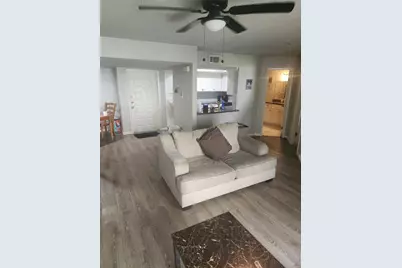 2816 S Bartell Drive #4, Houston, TX 77054 - Photo 8