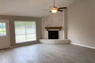 3810 Downing Cir, Deer Park, TX 77536 - Photo 2