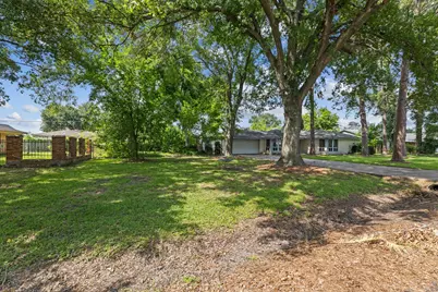 2818 Ellington Street, Houston, TX 77088 - Photo 4