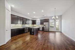 1113 E 27th St, Houston, TX 77009 - Photo 4