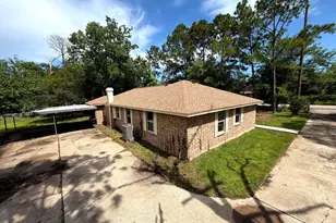 748 County Rd 296D, Alvin, TX 77511 - Photo 18