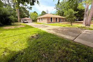 748 County Rd 296D, Alvin, TX 77511 - Photo 1