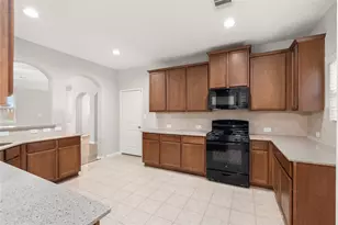 13602 Kodiak Brown Bear St, Crosby, TX 77532 - Photo 16