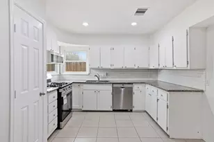 7321 Wiley Rd, Houston, TX 77016 - Photo 14