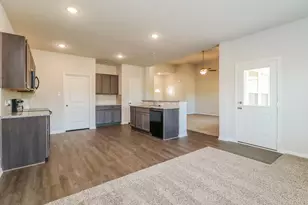 14725 Country Club Rd, Beaumont, TX 77705 - Photo 8