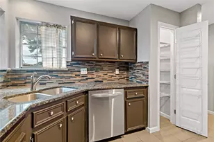 542 Birdsong Dr, League City, TX 77573 - Photo 8