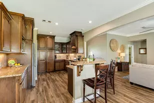154 Horse Shoe Trail, Angleton, TX 77515 - Photo 6