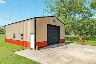 154 Horse Shoe Trail, Angleton, TX 77515 - Photo 20
