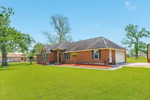 154 Horse Shoe Trail, Angleton, TX 77515 - Photo 34