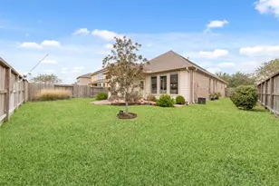 1902 Emerald Breeze Ct., Pearland, TX 77089 - Photo 4