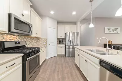 1902 Emerald Breeze Court, Pearland, TX 77089 - Photo 12