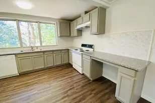 4730 Oleander St, Bacliff, TX 77518 - Photo 10