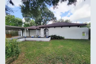 118 W Vashti Drive, Houston, TX 77037 - Photo 1