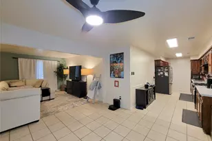 118 W Vashti Dr, Houston, TX 77037 - Photo 4