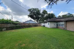 118 W Vashti Dr, Houston, TX 77037 - Photo 26
