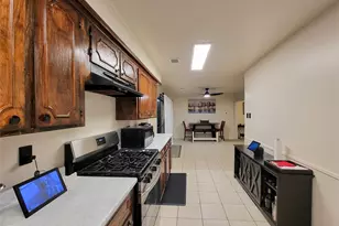118 W Vashti Dr, Houston, TX 77037 - Photo 6