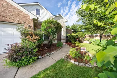 13727 Charterhouse Way, Sugar Land, TX 77498 - Photo 2