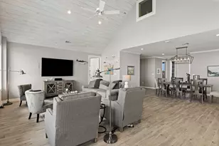 3133 Bay Rdg Dr, Palacios, TX 77465 - Photo 10