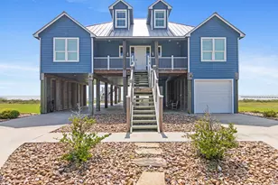 3133 Bay Rdg Dr, Palacios, TX 77465 - Photo 1