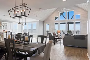 3133 Bay Rdg Dr, Palacios, TX 77465 - Photo 2