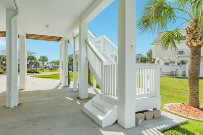 3906 Pirates Beach Blvd Court, Galveston, TX 77554 - Photo 26