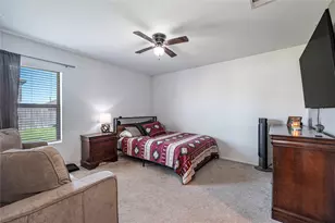 269 Bennett Loop, Angleton, TX 77515 - Photo 10