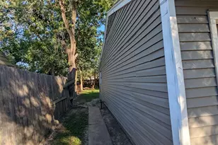 9206 Mirawood St, Houston, TX 77078 - Photo 14