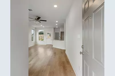 613 Rockbridge Drive, Huntsville, TX 77340 - Photo 4