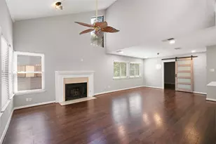54 Sawmill Grove Ln, The Woodlands, TX 77380 - Photo 2