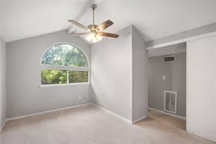 54 Sawmill Grove Ln, The Woodlands, TX 77380 - Photo 16