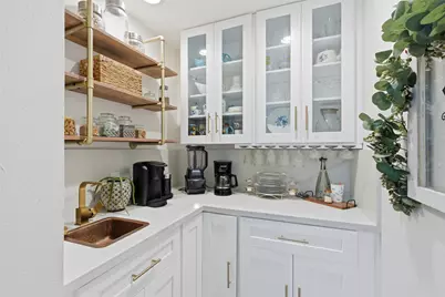 8906 Forest Creek Drive, Tomball, TX 77375 - Photo 16