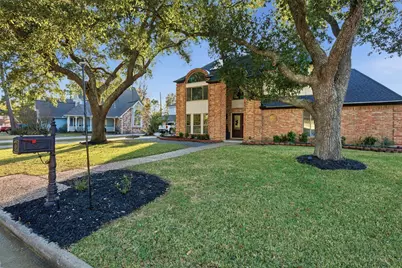 8906 Forest Creek Drive, Tomball, TX 77375 - Photo 44