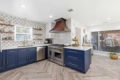 8906 Forest Creek Drive, Tomball, TX 77375 - Photo 14