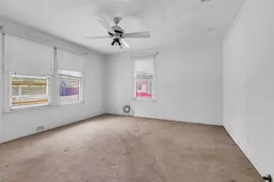 105 Oddo St, Houston, TX 77022 - Photo 12