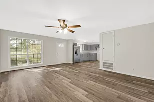 3322 1st Ave S, Texas City, TX 77590 - Photo 4