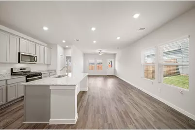 757 Apple Blossom Drive, La Marque, TX 77568 - Photo 4