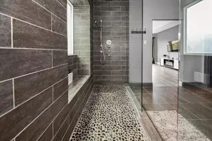 8219 Shoregrove Dr, Houston, TX 77346 - Photo 14