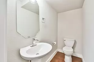 810 Mansfield St, Houston, TX 77091 - Photo 24