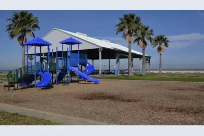 282 Debbie Lane, San Leon, TX 77539 - Photo 28