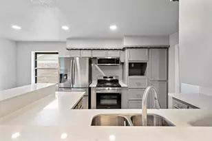 11506 Hornbrook Dr, Houston, TX 77099 - Photo 16