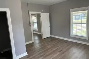 113 N Middle St, Flatonia, TX 78941 - Photo 4