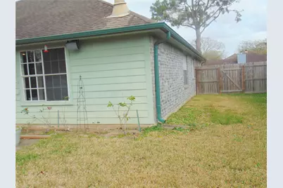 1809 Edinburg Avenue, League City, TX 77573 - Photo 26