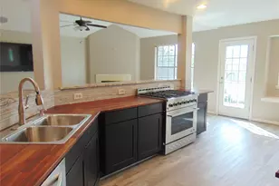 1809 Edinburg Ave, League City, TX 77573 - Photo 6